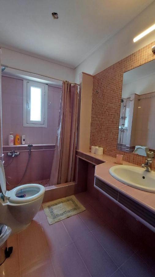 Vanas Apartment Артемида Екстериор снимка