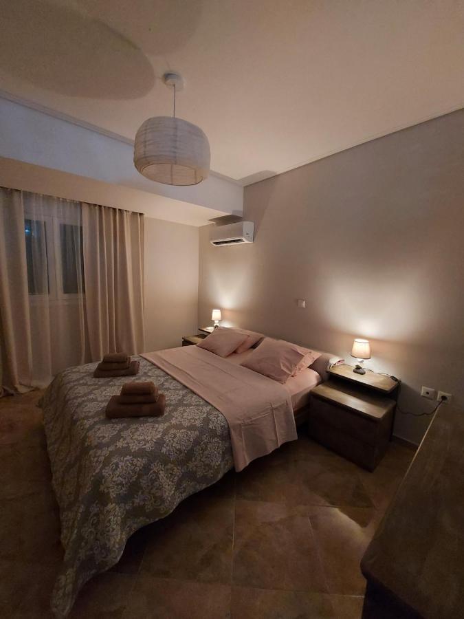 Vanas Apartment Артемида Екстериор снимка